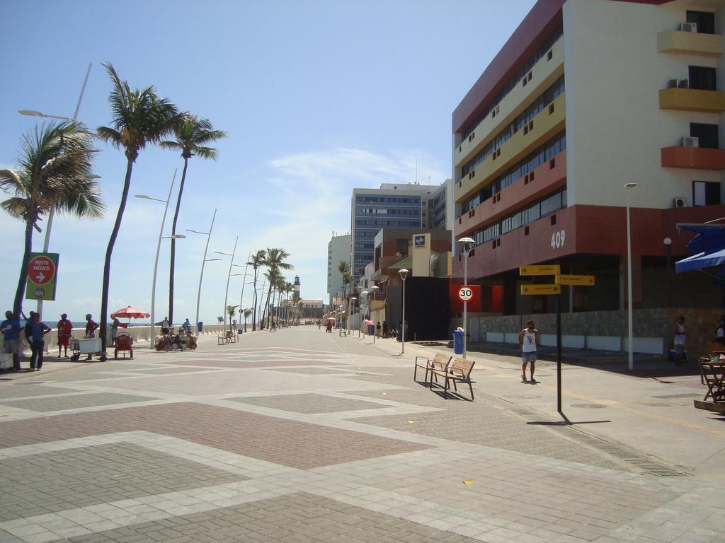 Flat Na Barra Aparthotel Salvador Bagian luar foto